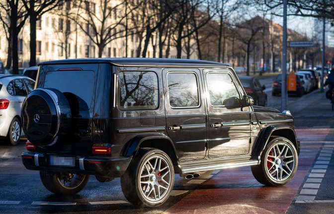 Der 18-Jährige war in einem Mercedes AMG G 63 unterwegs. (Symbolbild)<span class='image-autor'>Foto: imago images/Stefan Zeitz</span>