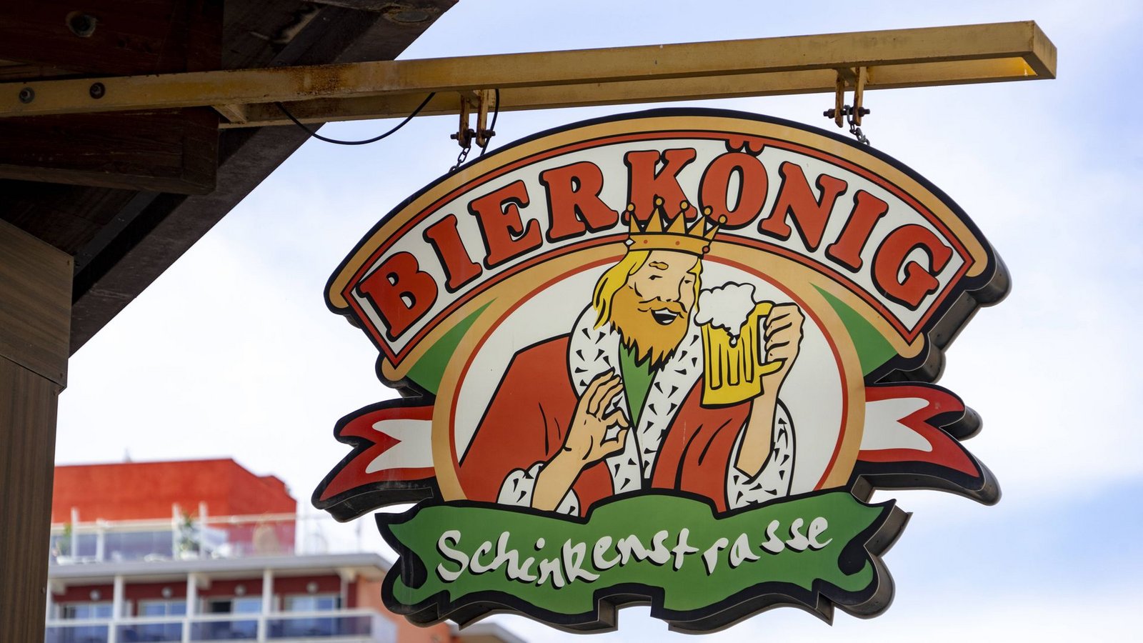 Im Bierkönig wurde ein Bierrekord aufgestellt (Symbolbild).Foto: IMAGO/Chris Emil Janssen Im Bierkönig wurde ein Bierrekord aufgestellt (Symbolbild).Foto: IMAGO/Chris Emil Janssen