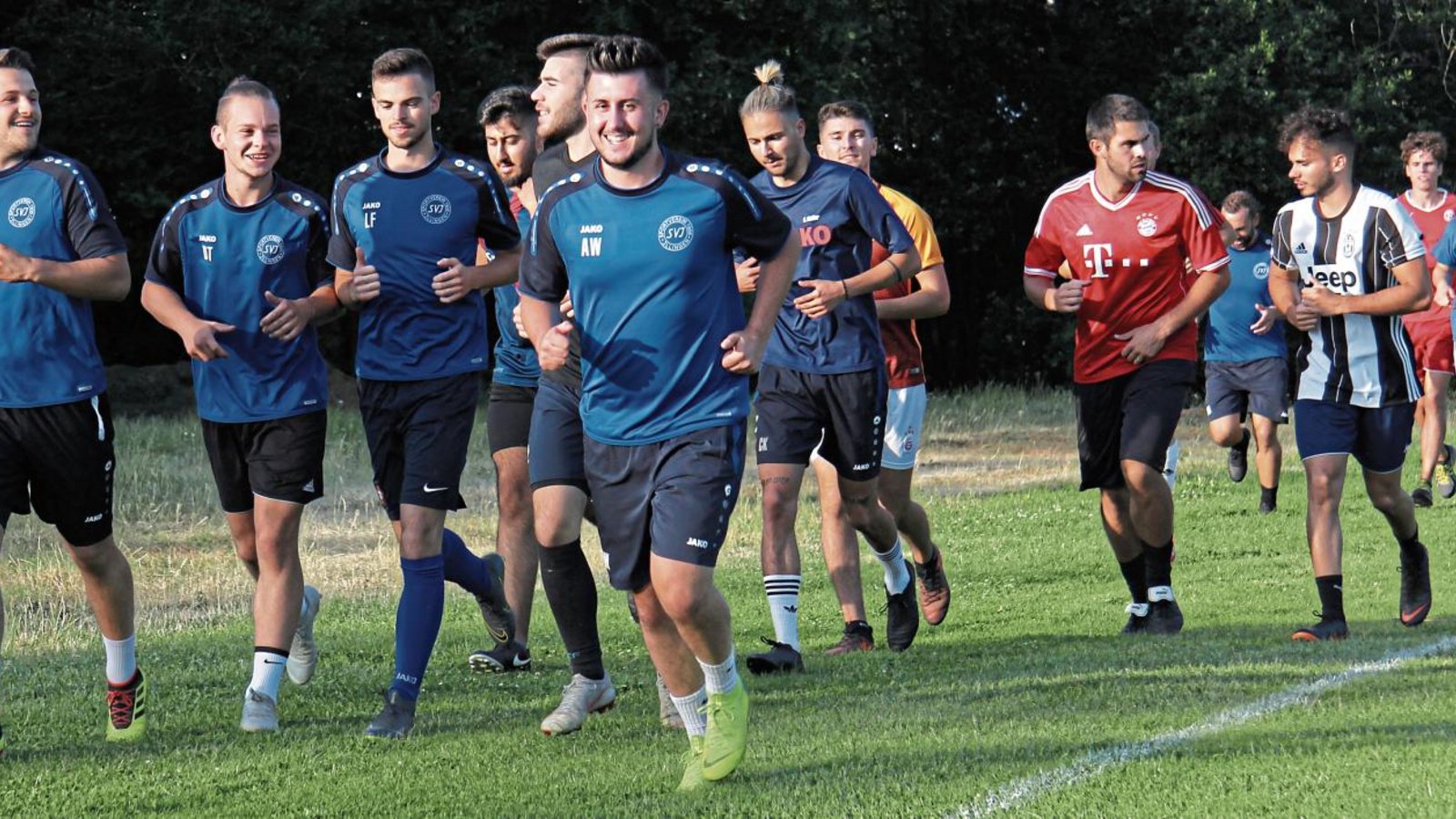 Laufen in der Gruppe wie während der Saisonvorbereitung 2019 ist zwar aktuell verboten, die Illinger sammeln dennoch fleißig Kilometer in ihrer Challenge. Foto: Archiv/Nachreiner