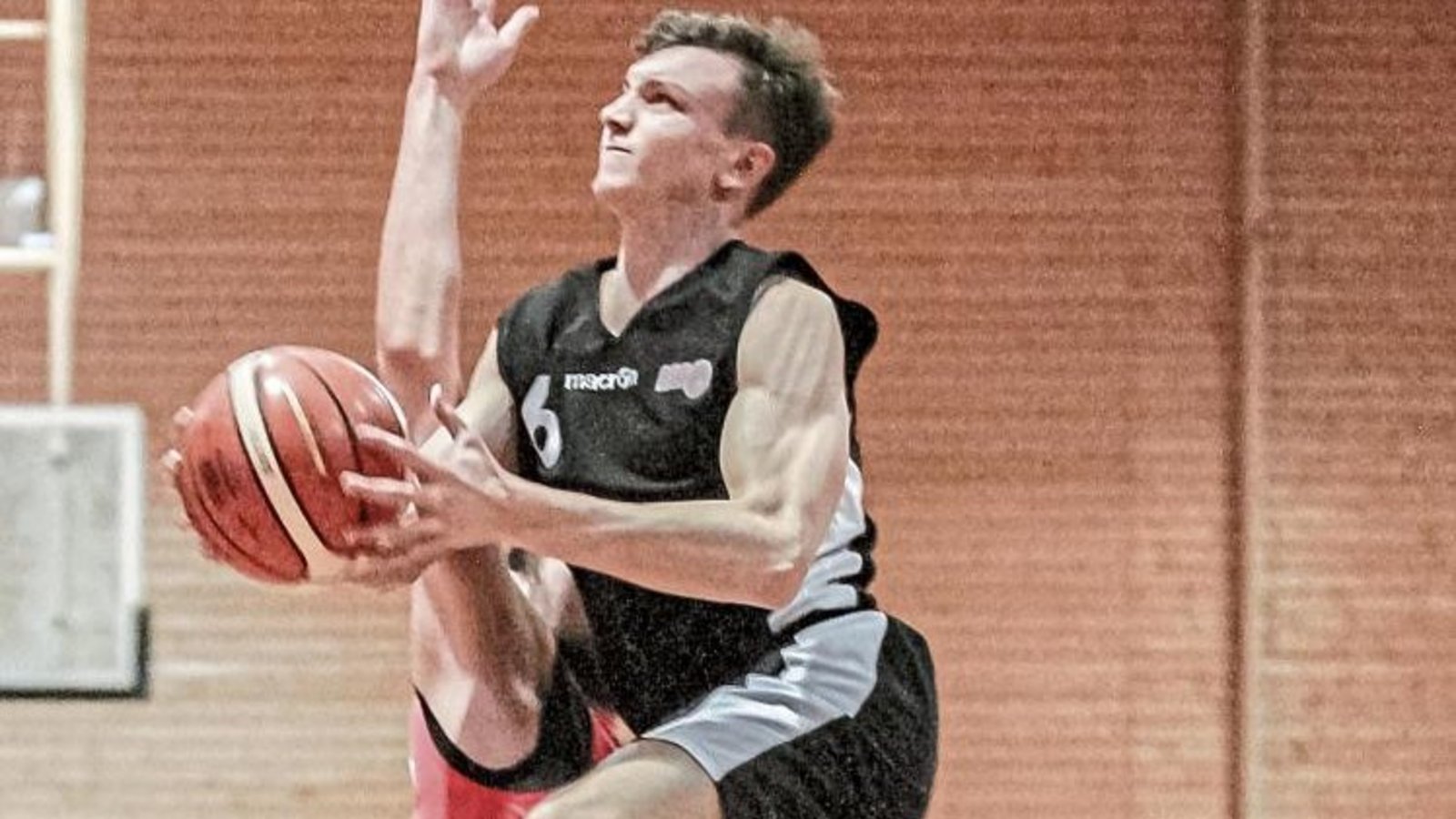 Leonard Hellwig (oben) geht auch in der Oberliga mit der BSG Vaihingen/Sachsenheim auf Punktejagd. Am Sonntag beginnt die Saison bei Mitaufsteiger TSG Heilbronn. Foto: Simecek