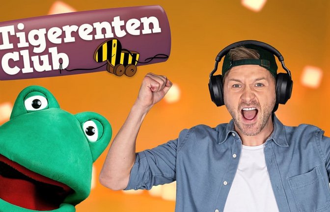 Der Tigerenten Club, hier mit Moderator Johannes Zenglein und dem heimlichen Star Günter Kastenfrosch, ist seit 1996 auf Sendung. Es ist die zweitälteste Show des SWR.<span class='image-autor'>ARD Audiothek/SWR/Patricia Neligan/obs/dpa</span>