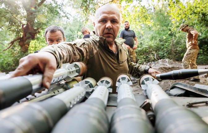 Ukrainische Soldaten bereiten sich auf einen Fronteinsatz in der Region Donezk vor.<span class='image-autor'>Foto: AFP/Handout</span>