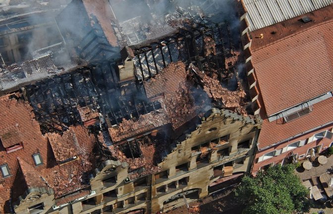 Am Tag nach dem Feuer wird das Ausmaß der Zerstörung deutlich.<span class='image-autor'>Foto: Landkreis Konstanz/Drohneneinheit</span>