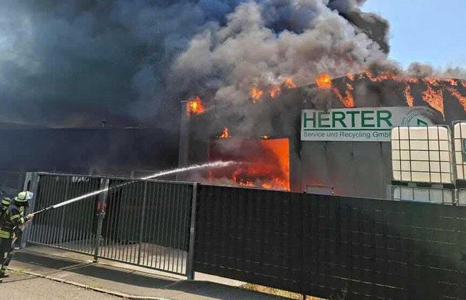 Bei dem Brand entstand viel Rauch.<span class='image-autor'>Foto: privat</span>