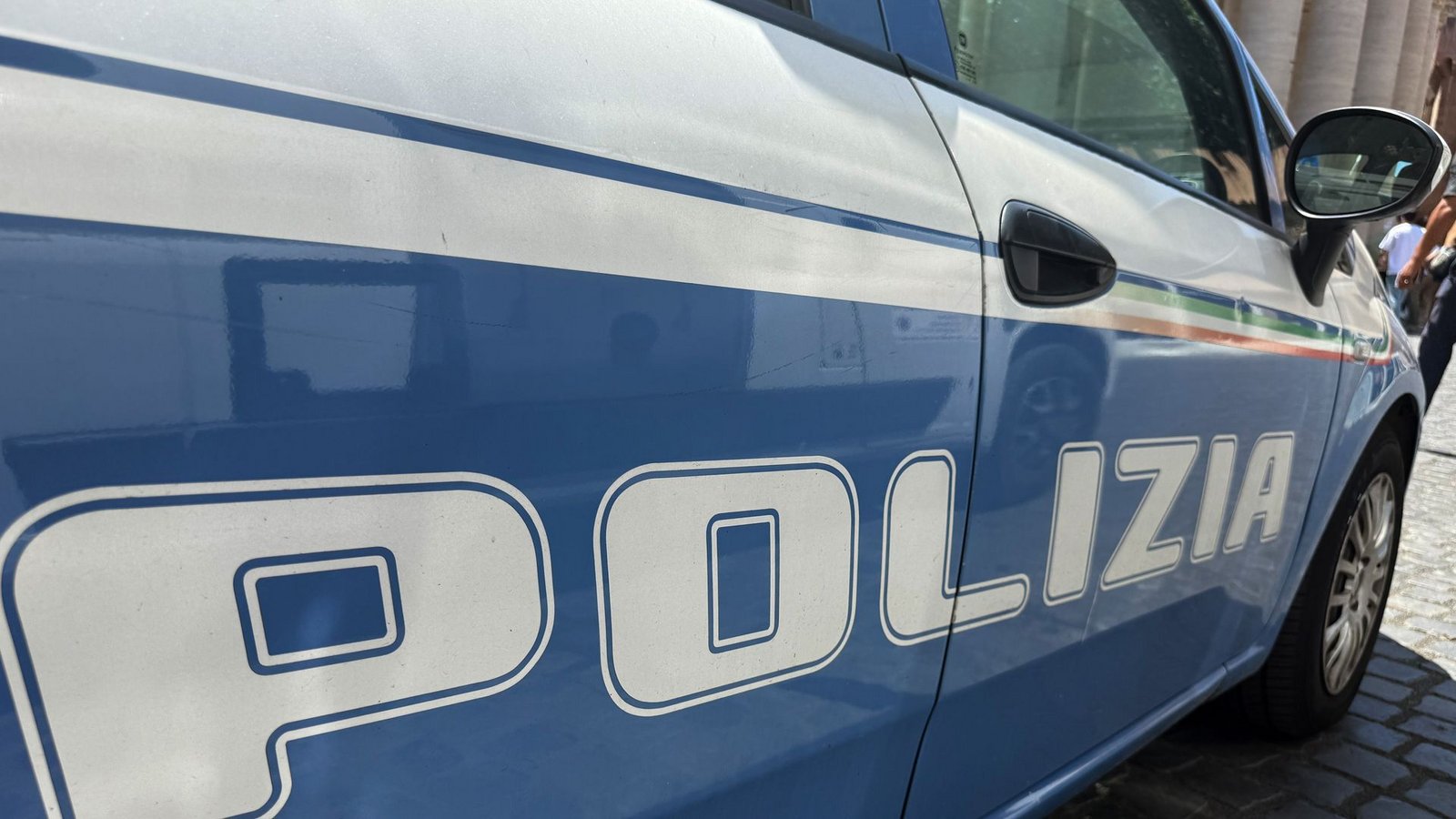 Italien ist entsetzt über den Vierfach-Mord an vier ausländischen Erntehelfern. (Symbolbild)Foto: Sabina Crisan/dpa