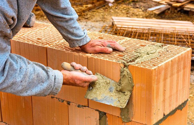 Bauen soll dank der Gesetzesänderung einfacher und schneller möglich sein.<span class='image-autor'>Foto: IMAGO/Wolfilser/IMAGO</span>