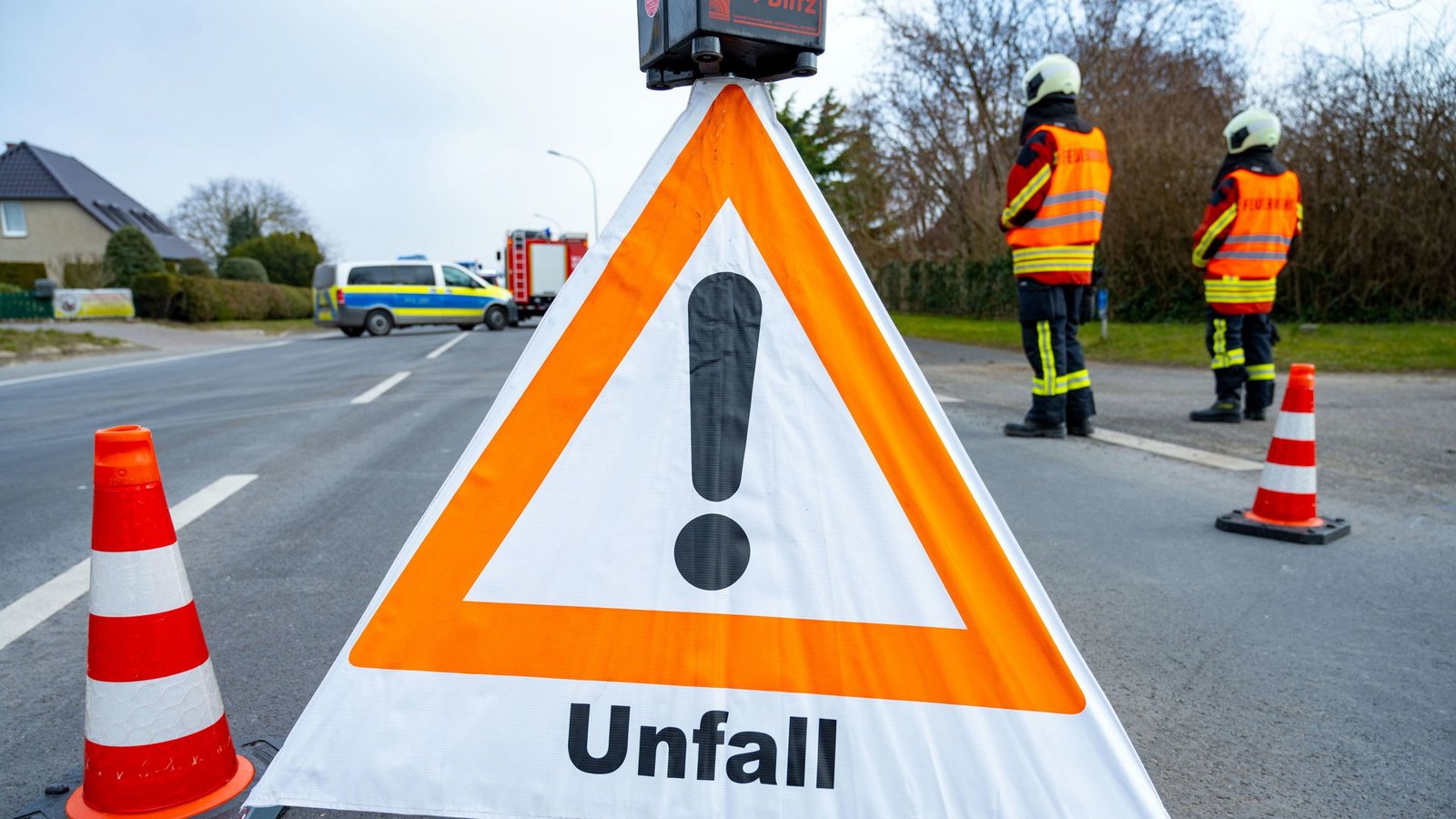 Ein Unfall sorgte am Donnerstagmorgen bei Hockenheim für eine Sperrung. (Symbolbild)Foto: dpa/Stefan Sauer Ein Unfall sorgte am Donnerstagmorgen bei Hockenheim für eine Sperrung. (Symbolbild)Foto: dpa/Stefan Sauer