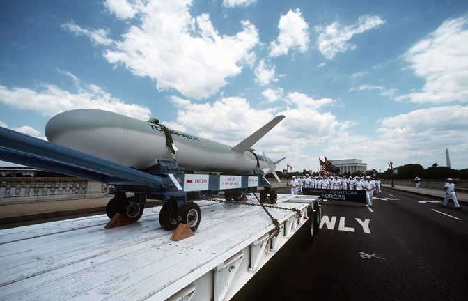 Die USA erwägen, Tomahawk-Marschflugkörper an die Ukraine zu liefern. Warum die Waffen so wichtig sind, welche Rolle sie im Krieg spielen und was sie so teuer macht.<span class='image-autor'>Foto: IMAGO / piemags</span>