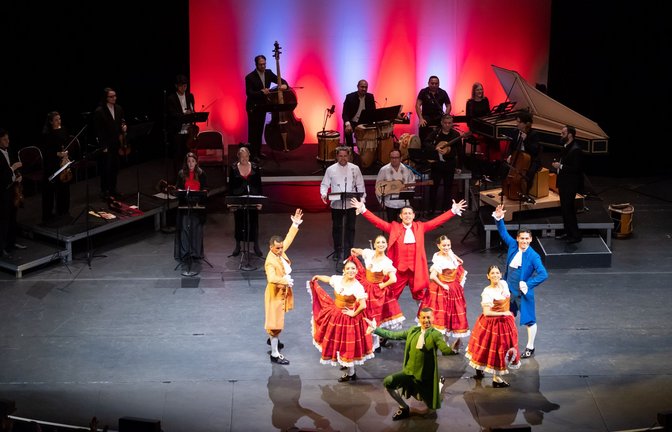 Das Alte-Musik-Ensemble Los Temperamentos aus Bremen mit „Fiesta Peruana“ und Tanzprofis des Ballet Folclórico del Perú<span class='image-autor'>Foto: Patric Leo</span>