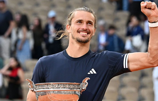 Alexander Zverev nach seinem Sieg bei den French Open.<span class='image-autor'>Foto: Emma Da Silva/AP/dpa</span>