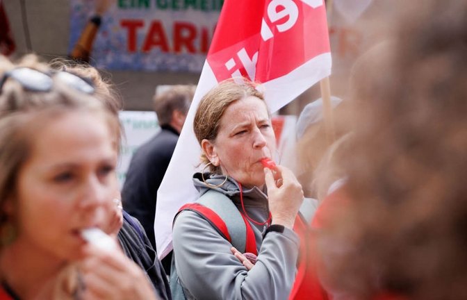 Pfiffe für die Reformpläne der Bundesregierung dürften am 26. Septemberg die schrille Begleitmusik in 15 Großstädten sein.<span class='image-autor'>Carsten Koall/dpa</span>