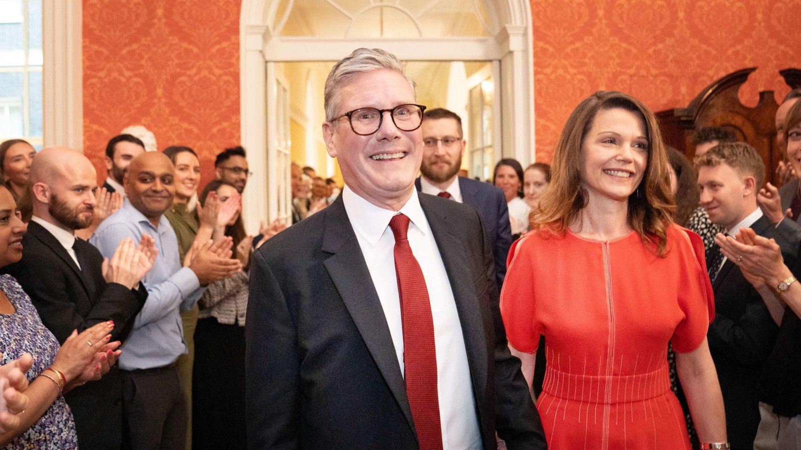 Keir Starmer ist der Sieger der Unterhaus-Wahl, seine Frau Victoria wird neue First Lady.Foto: AFP/Stefan Rousseau Keir Starmer ist der Sieger der Unterhaus-Wahl, seine Frau Victoria wird neue First Lady.Foto: AFP/Stefan Rousseau