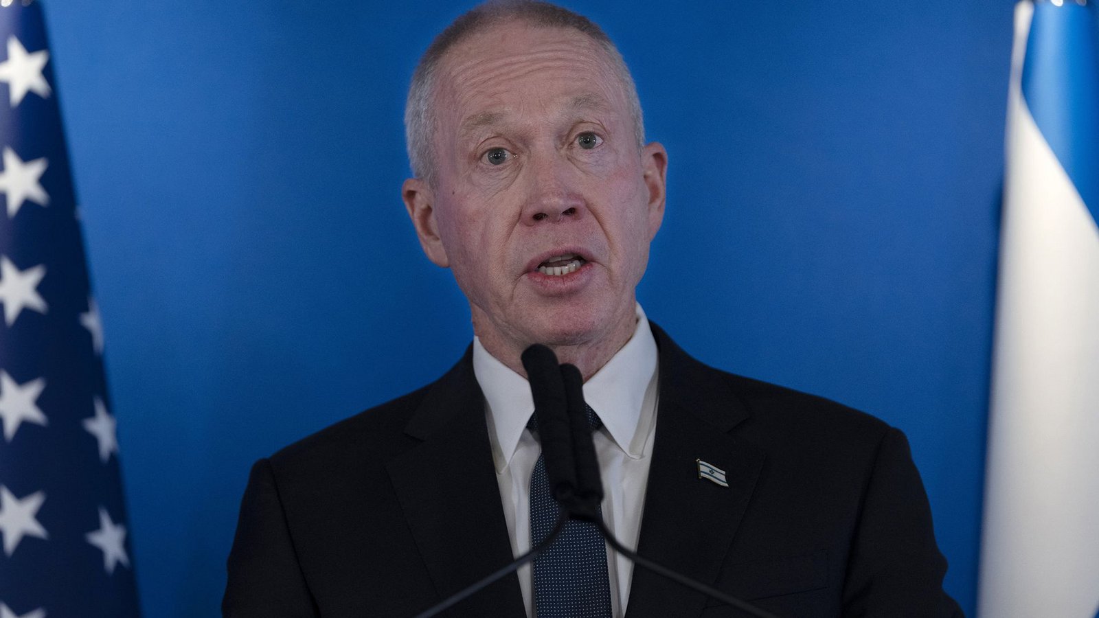 Der israelische Verteidigungsminister Yoav Gallant hat Einberufungsbescheide für weitere Tausende ultraorthodoxe Juden genehmigt (Archivfoto).Foto: dpa/Maya Alleruzzo