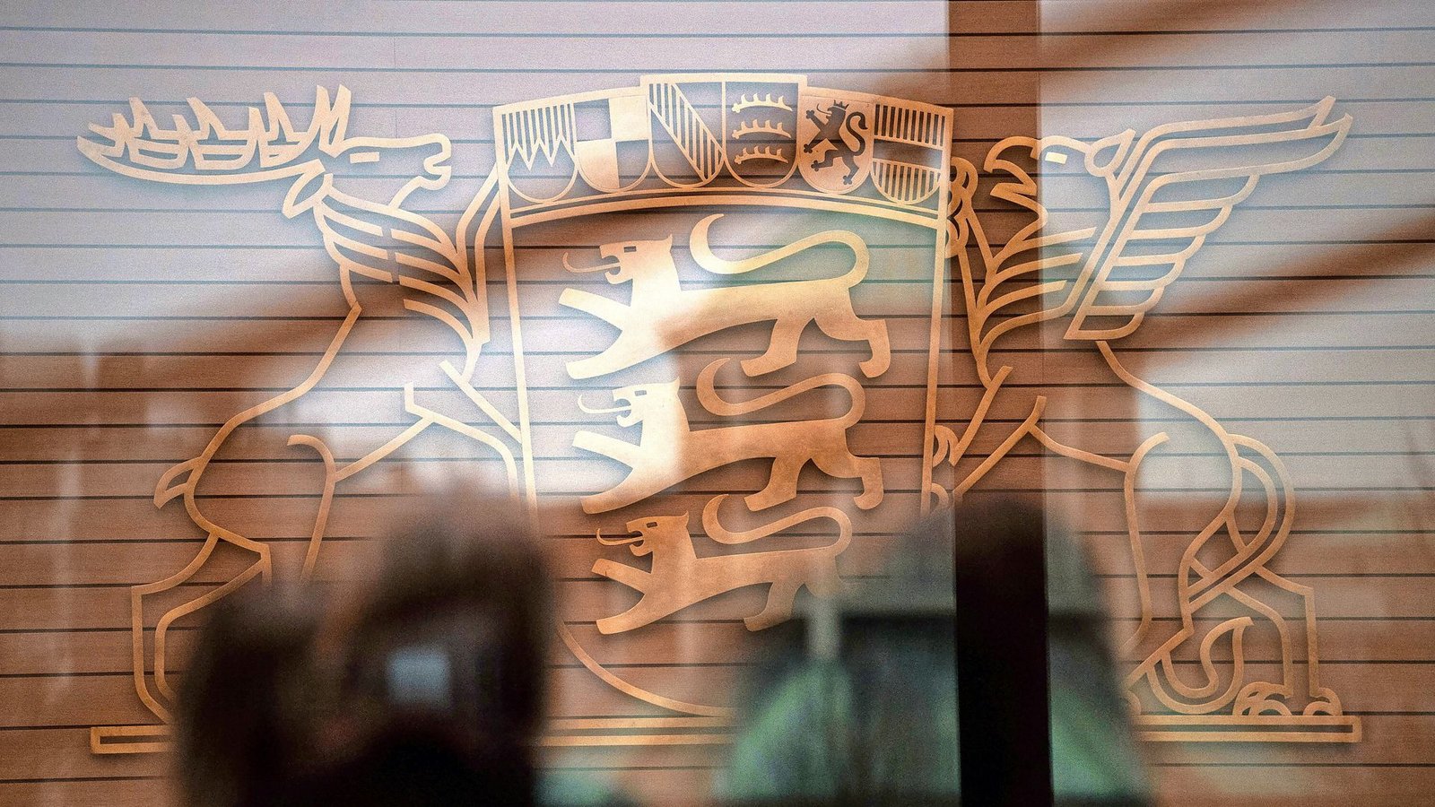 Der Untersuchungsausschuss tagt im Plenarsaal des Landtags.Foto: dpa/Marijan Murat