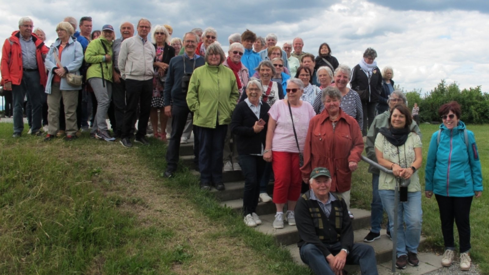 Die Gruppe am höchsten Punkt der Insel Reichenau. Foto: Makkens Die Gruppe am höchsten Punkt der Insel Reichenau. Foto: Makkens