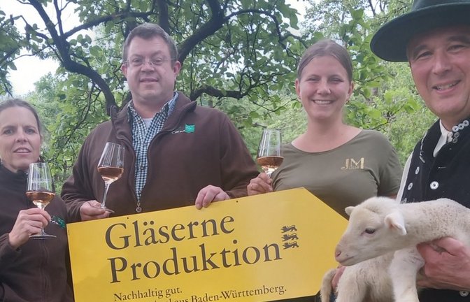 Gastgeberteam des Lämmer-Schoppen (von links): Sabine und Patrick Schülke, Jule Mayr und Hans-Peter Schuhmacher.  <span class='image-autor'>Foto: Glemser</span>
