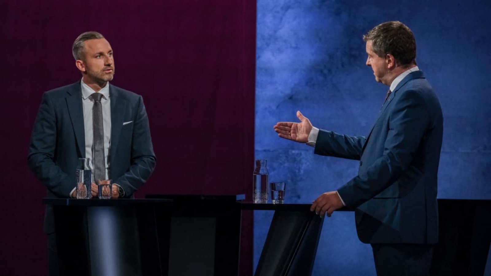 Ulrich Siegmund (l), Spitzenkandidat der AfD, und Sven Schulze (r), Ministerpräsident von Sachsen-Anhalt und Spitzenkandidat der CDU, diskutieren in der MDR-Wahlarena während der Sendung "Fakt ist!".Klaus-Dietmar Gabbert/dpa Ulrich Siegmund (l), Spitzenkandidat der AfD, und Sven Schulze (r), Ministerpräsident von Sachsen-Anhalt und Spitzenkandidat der CDU, diskutieren in der MDR-Wahlarena während der Sendung "Fakt ist!".Klaus-Dietmar Gabbert/dpa
