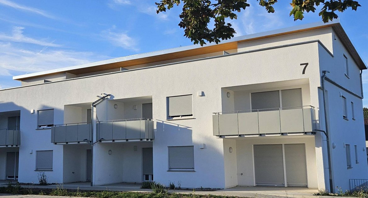 Unterkunft Haus Wohnhaus Geflüchtete Wohnbau Oberriexingen in Enzweihingen B10