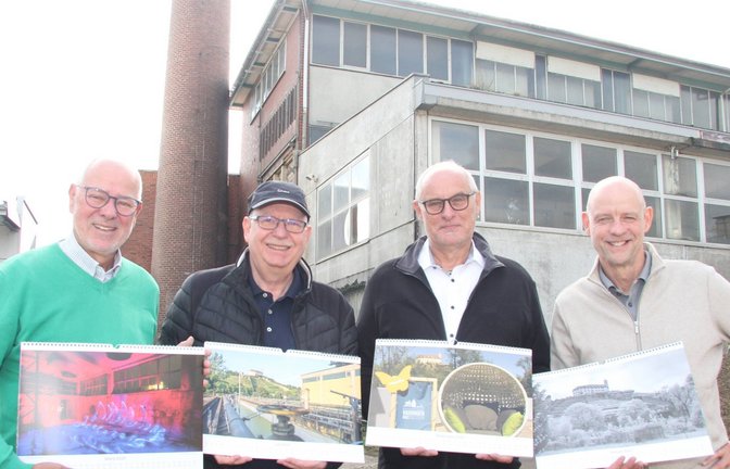 Präsentieren jeweils ihre Lieblingsmotive (von links): Peter Winterfeldt, Peter Bornmann, Norbert Geissel und Peter Lohrmann.  <span class='image-autor'>Foto: Banholzer</span>