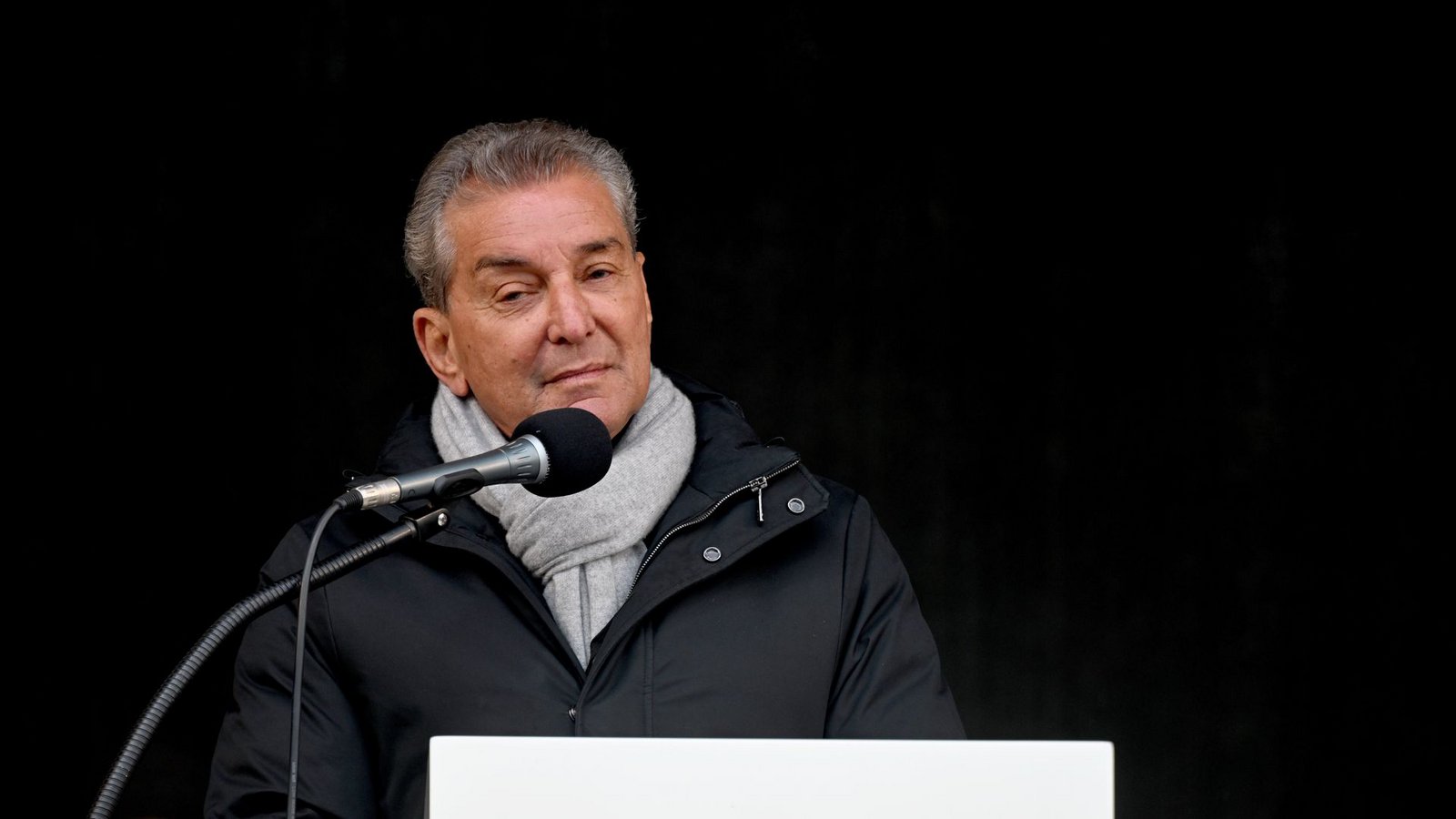 Für seine Rede beim Zukunftskongress der Grünen in Berlin erhielt Michel Friedman viel Applaus. (Archivfoto)Foto: Felix Hörhager/dpa Für seine Rede beim Zukunftskongress der Grünen in Berlin erhielt Michel Friedman viel Applaus. (Archivfoto)Foto: Felix Hörhager/dpa