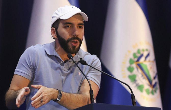 Schon in seiner zweiten Amtszeit:  Nayib Bukele, Präsident von El Salvador.<span class='image-autor'>Foto: AP/Salvador Melendez</span>