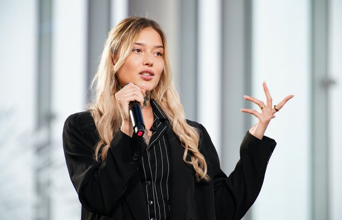 Jill Lange aus Baden-Württemberg bei ihrem Auftritt vor der DSDS-Jury.<span class='image-autor'>Foto: RTL / Stefan Gregorowius/Jurycasting</span>
