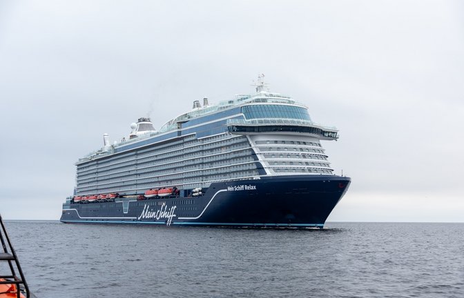 Großeinsatz im Kieler Hafen: Warum die Mein Schiff Relax plötzlich geräumt wurde und was dahintersteckt.<span class='image-autor'>Foto: Karlis Miksons / Shutterstock.com</span>
