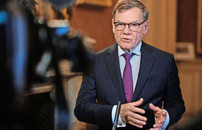 Johann Wadephul (CDU), Außenminister, wird nach dem Treffen zur Umsetzung des US-Friedensplans zur Beendigung des Krieges in Gaza im französischen Außenministerium vom ZDF interviewt.<span class='image-autor'>Foto: Bernd von Jutrczenka/dpa/Bernd von Jutrczenka</span>
