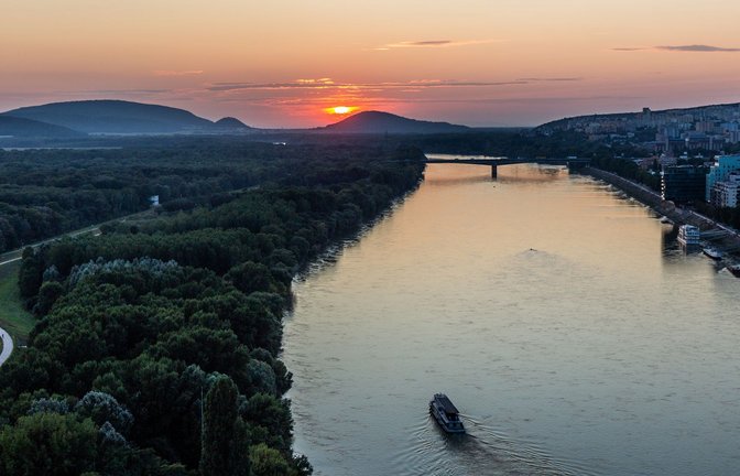 Kulturelle Schlagader Europas: Donaulandschaft bei Bratislava<span class='image-autor'>Foto: IMAGO/Pond5 Images</span>