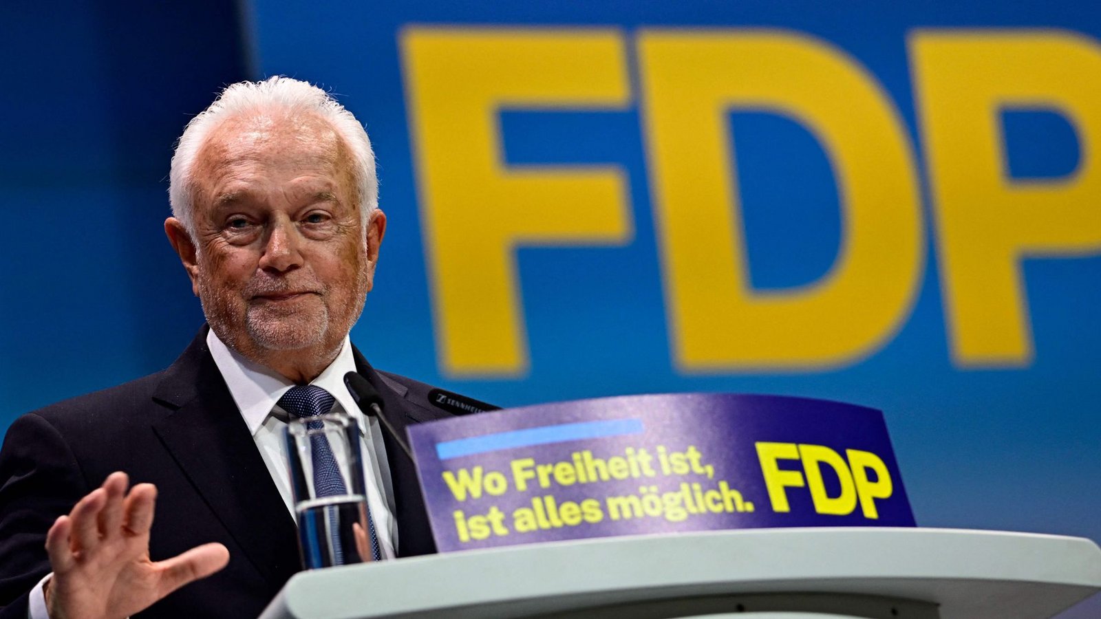 Wolfgang Kubicki ist neuer Bundesvorsitzender der FDP.Foto: AFP/TOBIAS SCHWARZ