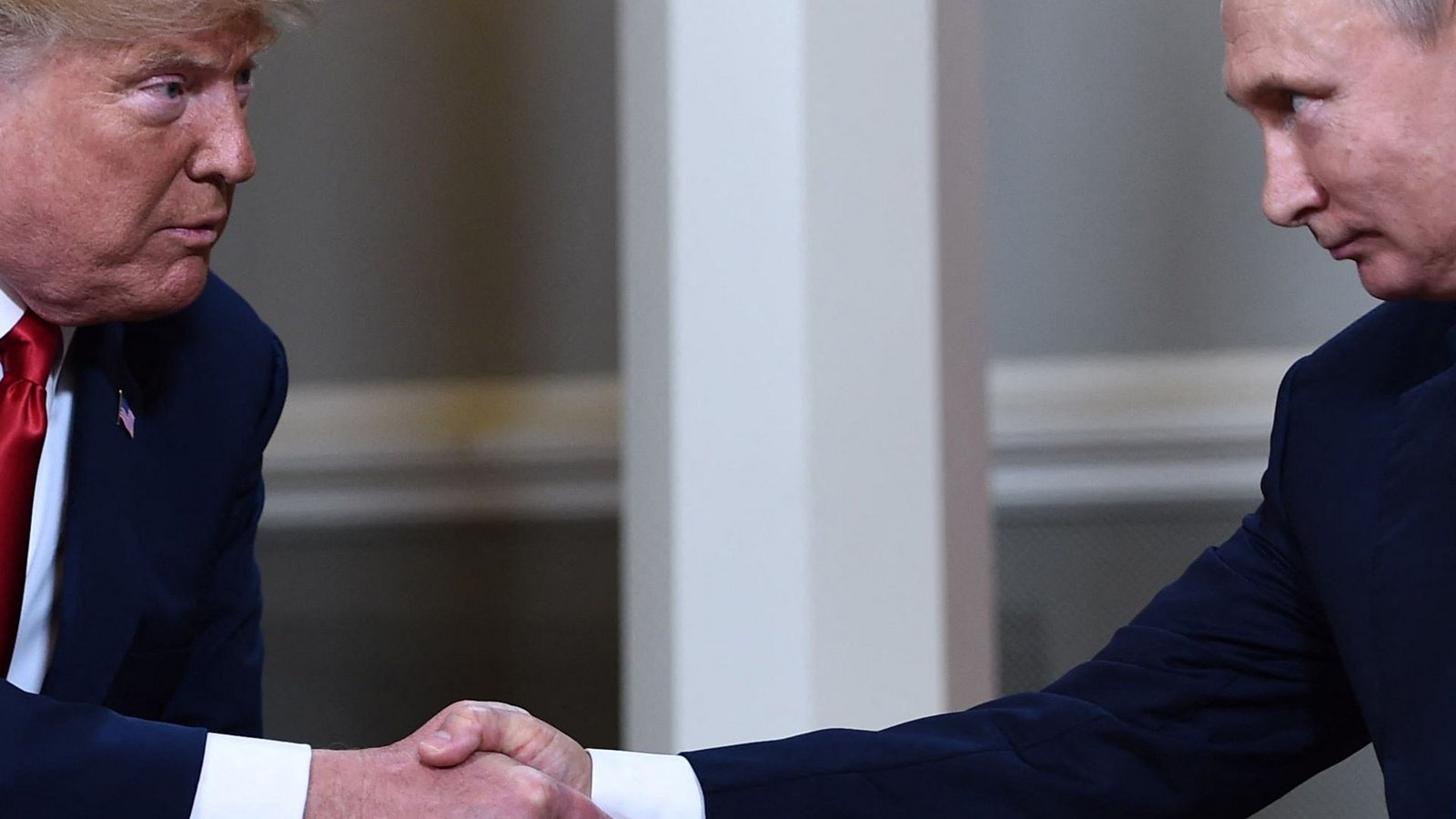 Die Welt starrt auf diese beiden Männer. Vor sieben Jahren haben sich Donald Trump (links) und Wladimir Putin schon einmal in Helsinki getroffen – nun wollen sie in Alaska über den Frieden in der Ukraine verhandeln.Foto: AFP