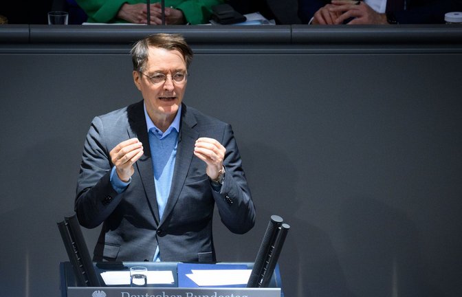 Gesundheitsminister Karl Lauterbach (SPD) verteidigt seine Reform gegen Kritik.<span class='image-autor'>Foto: dpa/Bernd von Jutrczenka</span>