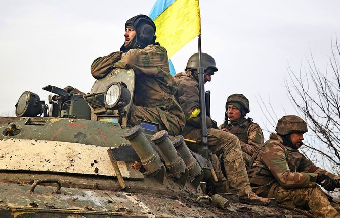 Russland verkündet die Eroberung der Stadt Tschassiw Jar in Donezk. Das wäre laut der ukrainischen Armee eine Lüge. (Archivbild)<span class='image-autor'>Foto: dpa/Roman Chop</span>