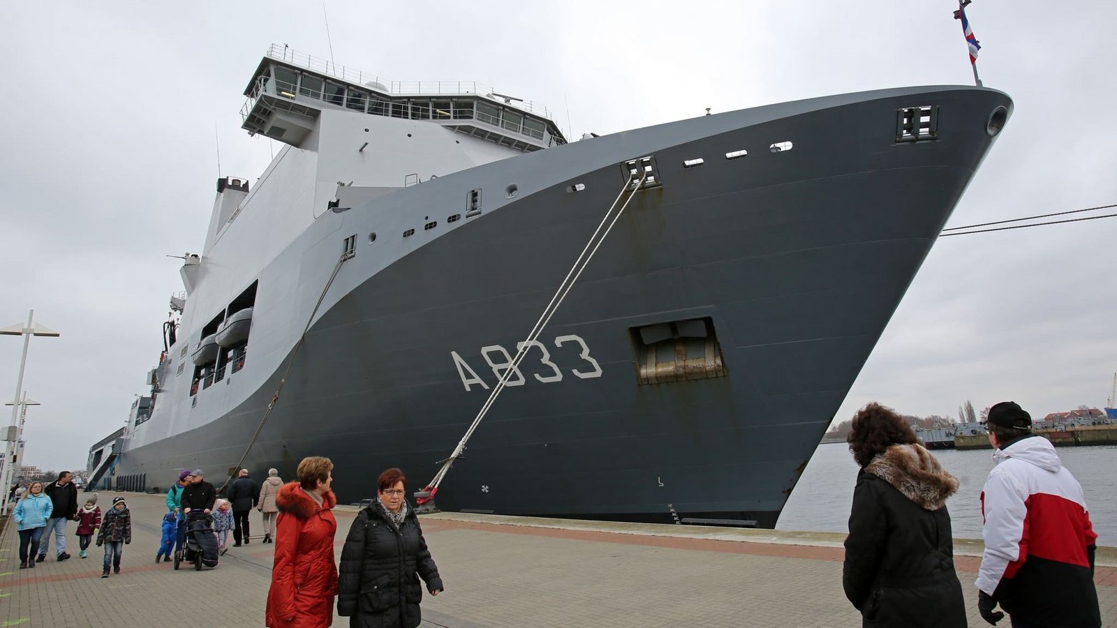 Ein Gericht hat nach dem Vorfall auf dem Marineschiff Strafen verhängt. (Symbolbild)picture alliance / dpa Ein Gericht hat nach dem Vorfall auf dem Marineschiff Strafen verhängt. (Symbolbild)picture alliance / dpa