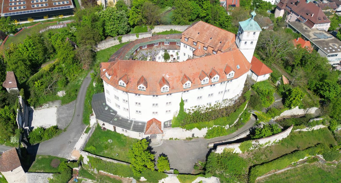 Schloss Kaltenstein über Vaihingen von oben aus der Luft, Drohnenbild, Luftbild mit Drohne