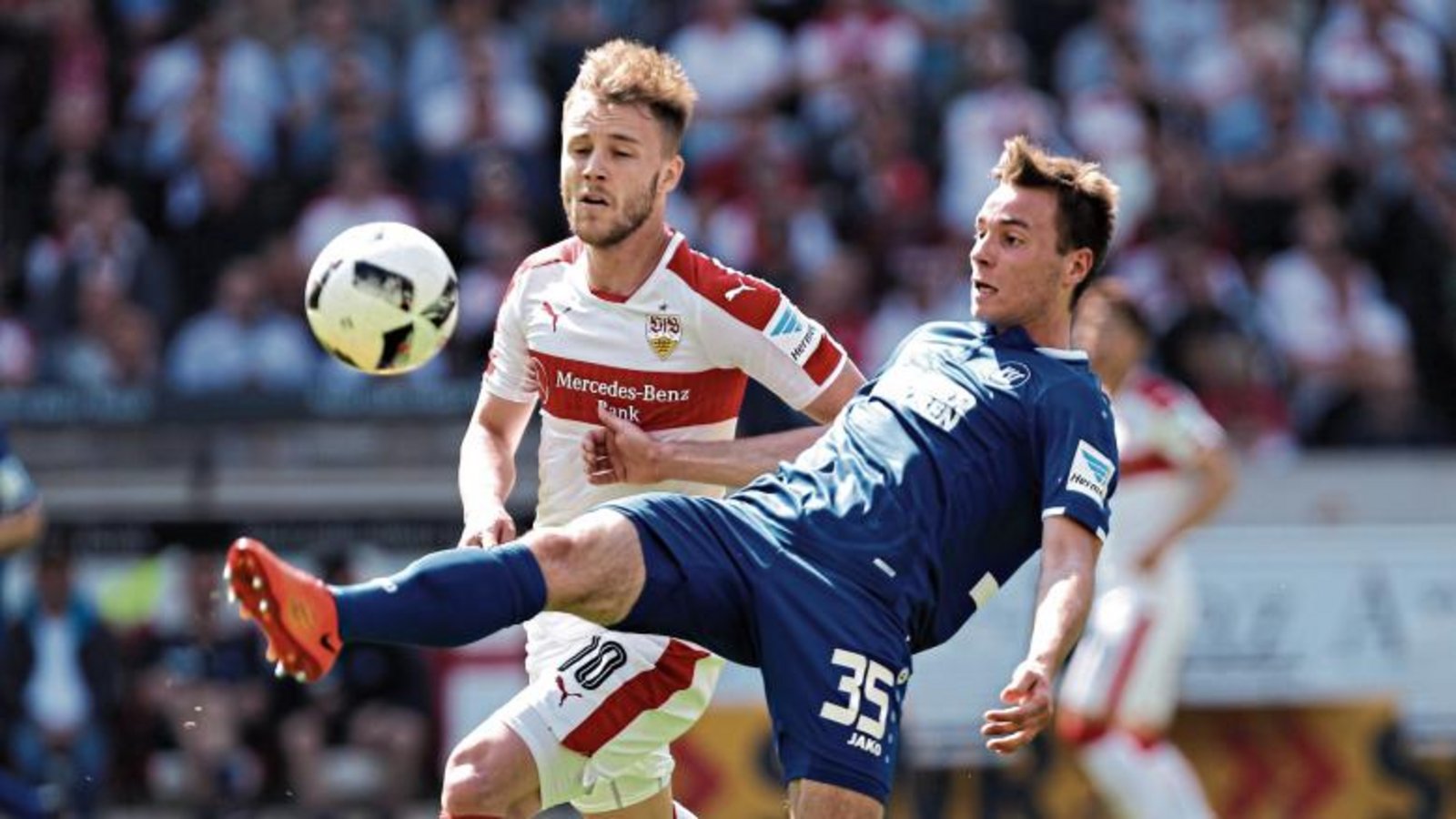 Matthias Bader (rechts) spielte zuletzt für den Karlsruher SC in der Dritten Liga.  Foto: Baumann