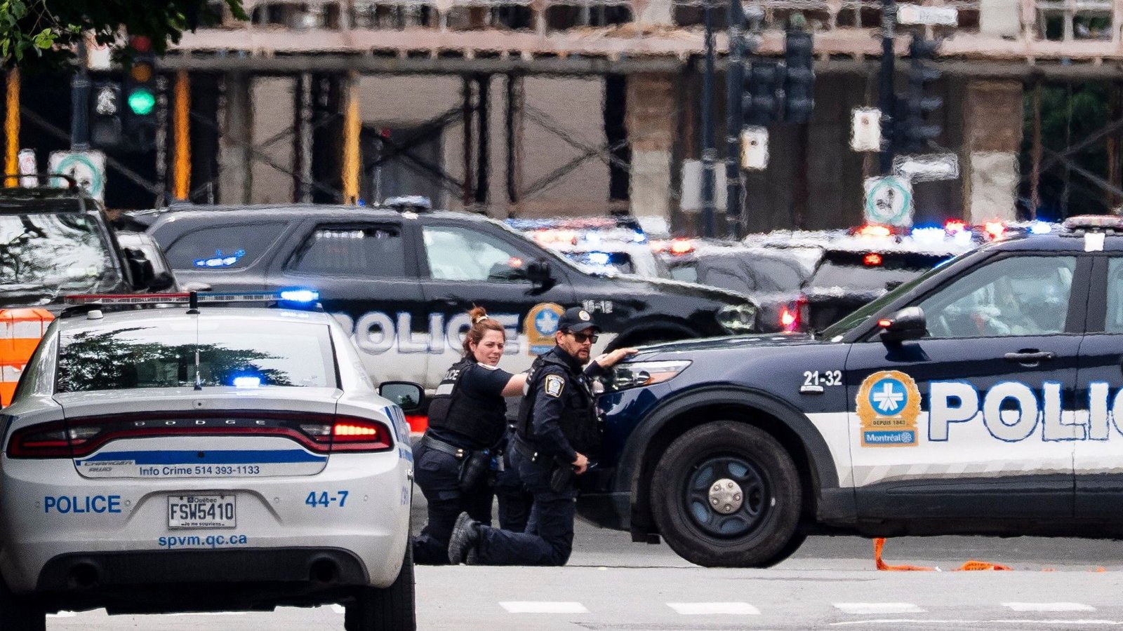 Die Schüsse fielen am Montagmittag an einem Hotel im Stadtteil Côte-des-Neiges.Foto: The Canadia/Christopher Katsarov Die Schüsse fielen am Montagmittag an einem Hotel im Stadtteil Côte-des-Neiges.Foto: The Canadia/Christopher Katsarov