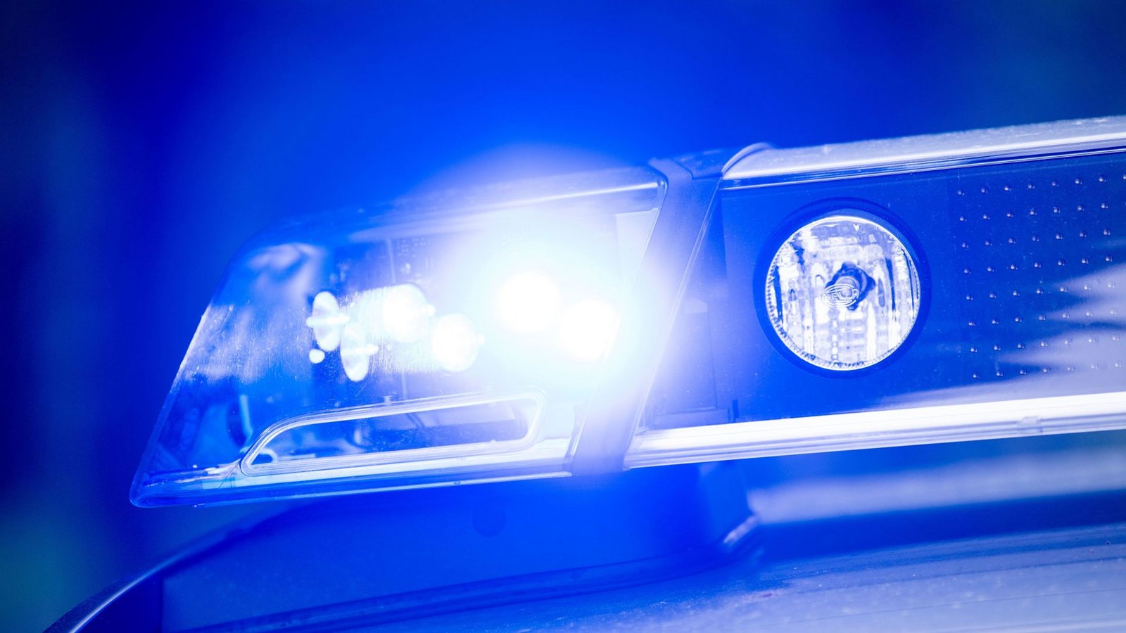 Eine eingeschlossene Kundin hat in Rottweil einen Polizeieinsatz ausgelöst (Symbolbild).Foto: Lino Mirgeler/dpa