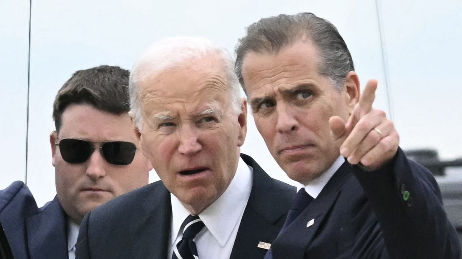US-Präsident Joe Biden mit seinem Sohn Hunter Biden. (Archivbild)Foto: AFP/ANDREW CABALLERO-REYNOLDS US-Präsident Joe Biden mit seinem Sohn Hunter Biden. (Archivbild)Foto: AFP/ANDREW CABALLERO-REYNOLDS