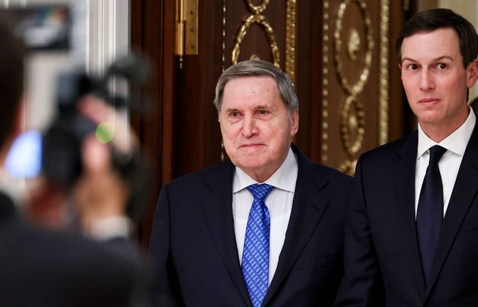 Steve Witkoff (li.) und Jared Kushner beim Besuch in Moskau.<span class='image-autor'>Foto: imago//Alexander Kazakov</span>