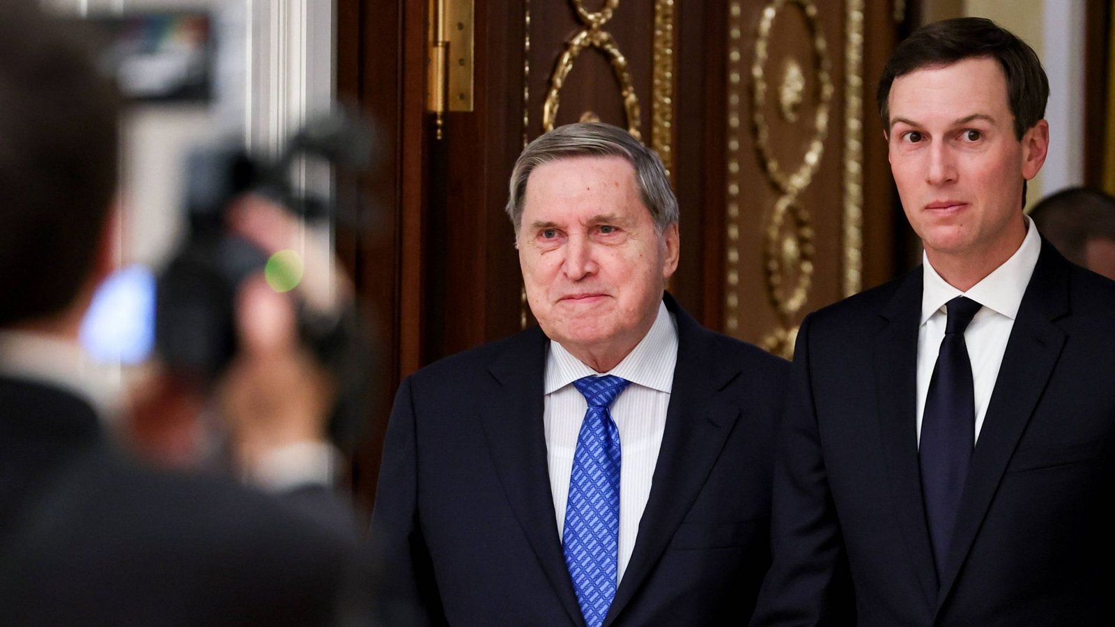 Steve Witkoff (li.) und Jared Kushner beim Besuch in Moskau.Foto: imago//Alexander Kazakov
