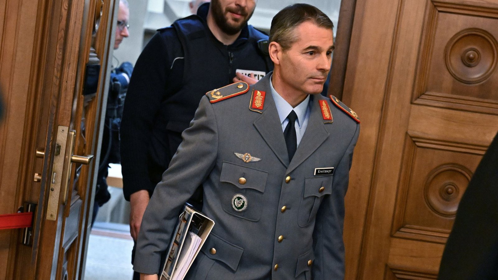 General Markus Kreitmayr kann aufatmen. Der Prozess gegen ihn ist vorbei.Foto: dpa/Bernd Weißbrod