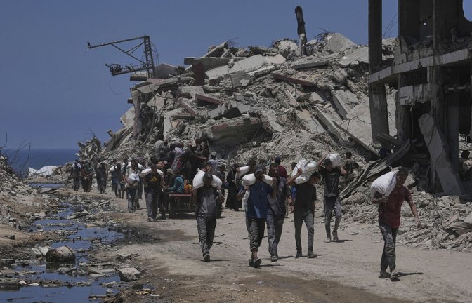 Israel entzieht Hilfsorganisationen in Gaza, dem besetzten Westjordanland und Ostjerusalem Linzenzen. Das hat weitreichende Folgen (Archivfoto).<span class='image-autor'>Foto: Jehad Alshrafi/AP/dpa/Jehad Alshrafi</span>