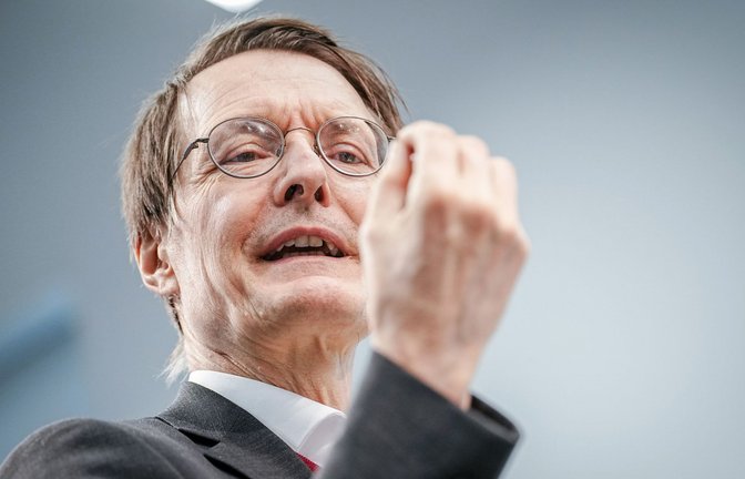 Rund 50.000 Ärzte seien in den vergangenen zehn Jahren nicht ausgebildet worden, hatte Lauterbach zuvor gewarnt.<span class='image-autor'>Foto: dpa/Kay Nietfeld</span>