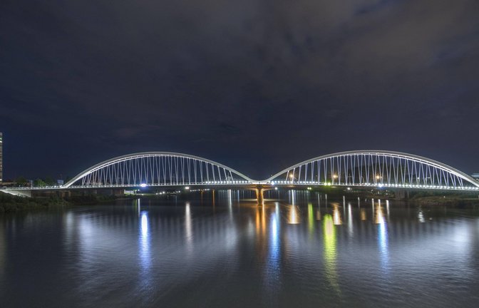 Rheinbrücke bei Straßburg<span class='image-autor'>Foto: imago/imagebroker/imageBROKER/Manugrafie.net</span>