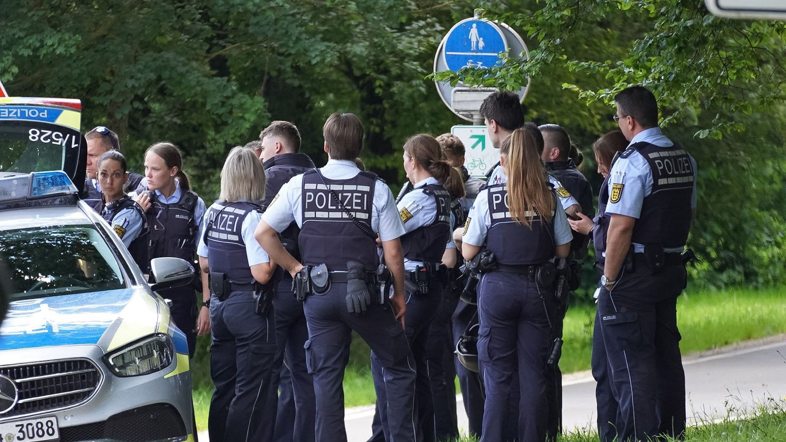 Ein 63-Jähriger soll seinen Sohn und seine Schwiegermutter getötet haben, bevor er sich wohl selbst richtete.Foto: SDMG/SDMG / Noelke Ein 63-Jähriger soll seinen Sohn und seine Schwiegermutter getötet haben, bevor er sich wohl selbst richtete.Foto: SDMG/SDMG / Noelke