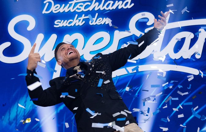 Nach 16 Jahren am Ziel angekommen: "DSDS"-Sieger Menowin Fröhlich<span class='image-autor'>Foto: Rolf Vennenbernd/dpa</span>