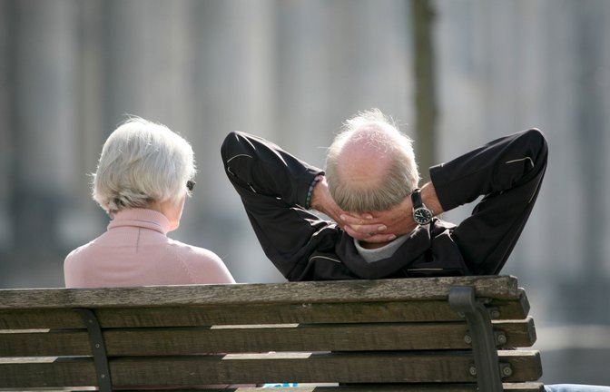 Rentner sollen zum 1. Dezember eine einmalige Energiepreispauschale von 300 Euro erhalten.<span class='image-autor'>Foto: dpa/Stephan Scheuer</span>