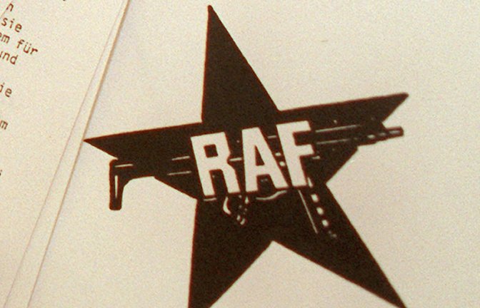Mit ihrem bewaffneten Kampf und dem Konzept einer angeblichen Stadtguerilla verglich sich die RAF mit weltweiten Befreiungsbewegungen.<span class='image-autor'>Foto: picture alliance / dpa</span>