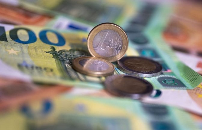 Wie viel wird die Rente laut der aktuellen Prognose der Deutschen Rentenversicherung 2027 erhöht?<span class='image-autor'>Monika Skolimowska/dpa</span>